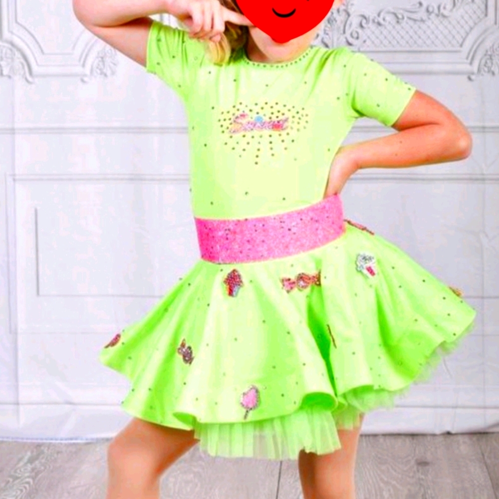 CS/M custom dance costume
